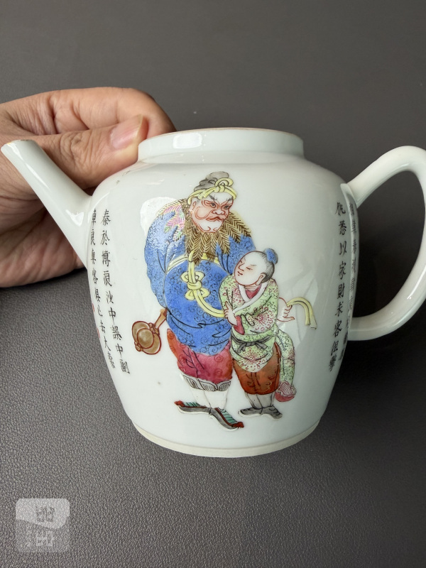 清道光 粉彩无双谱图茶壶 - 图5
